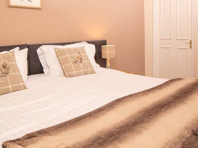 The Gordon Arms Hotel West Linton ภายนอก รูปภาพ